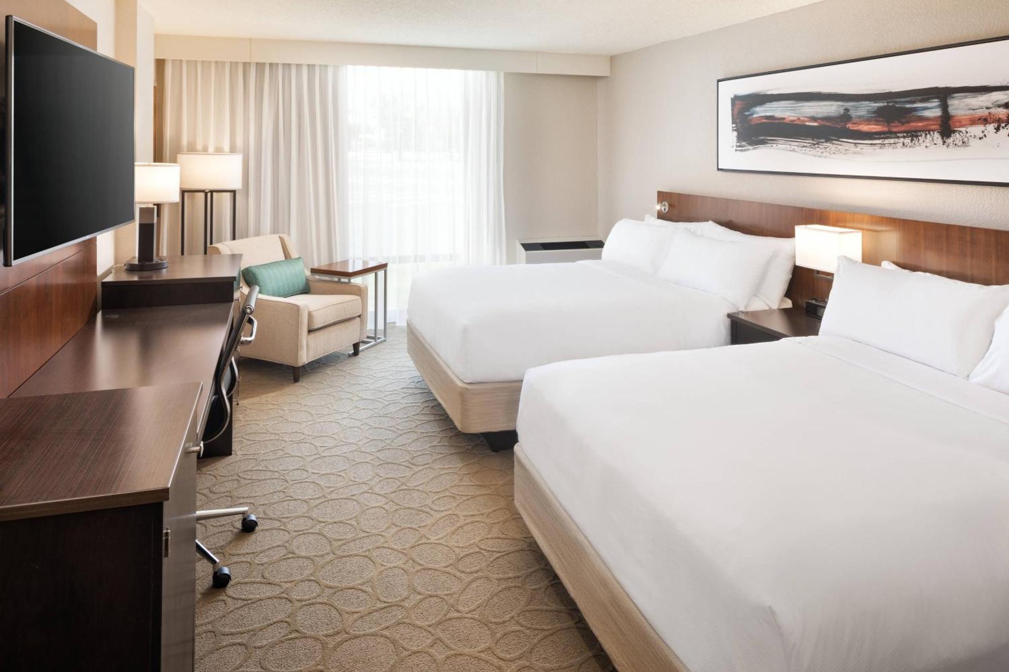 Delta Hotels By Marriott Minneapolis Northeast Экстерьер фото